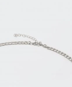 Minga London Clothing Mythical Butterfly Pearl Necklace