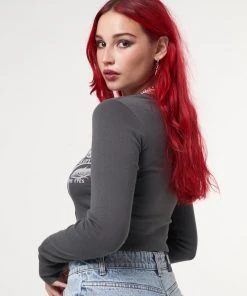 Minga London Most Wanted Lex Yeux Graphic Crop Top