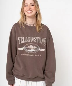 Minga London Yellowstone National Park Sweater Clothing